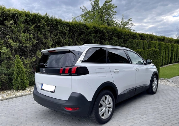 Peugeot 5008 cena 59900 przebieg: 217450, rok produkcji 2018 z Biała małe 667